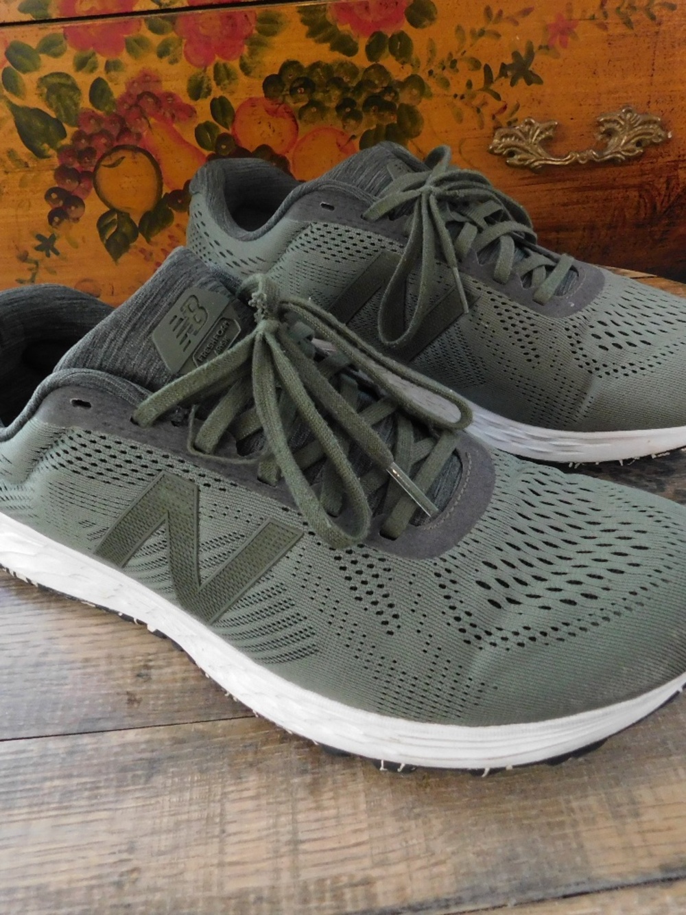 Mens New Balance Olive Green Arishi Fresh Foam Running Shoe sz 10.5 4 E